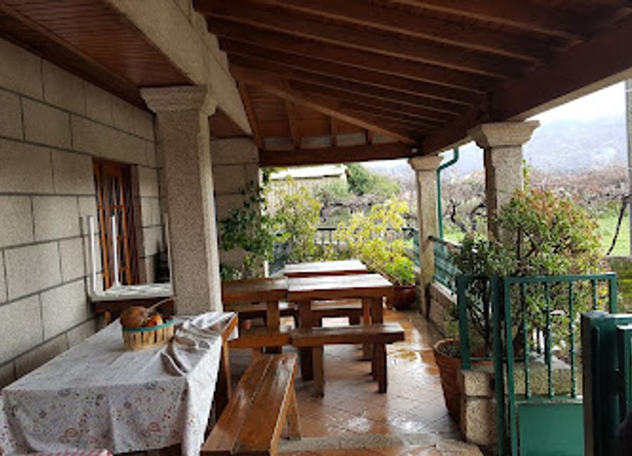 Discover authentic Portuguese cuisine at Restaurante Videira – where every meal tells a story of tradition and flavor.