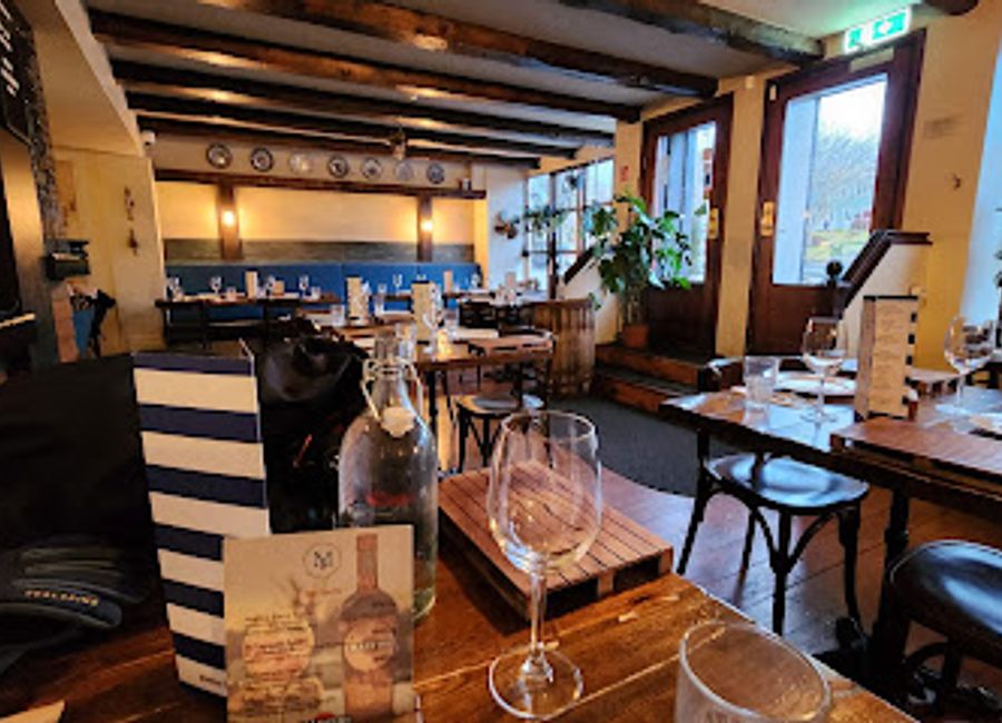 Experience authentic Icelandic seafood at Messinn in Reykjavík – where tradition meets modern culinary excellence.