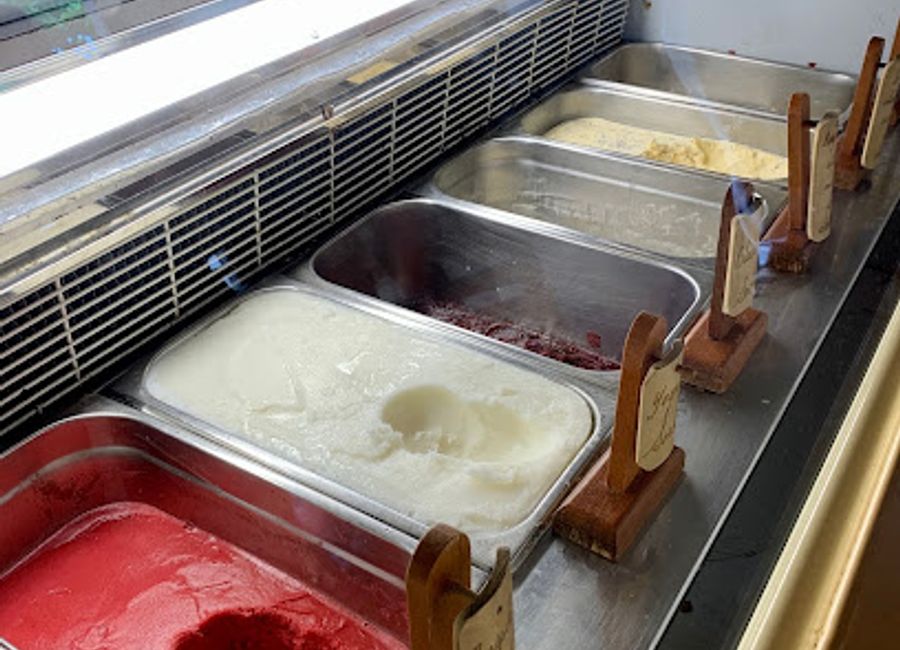 Experience authentic Vietnamese cuisine amidst the breathtaking beauty of Côn Đảo's landscape.