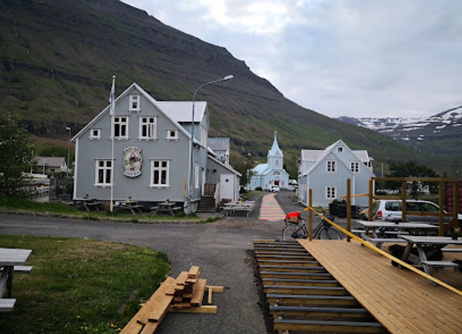 Discover authentic Icelandic cuisine at Kaffi Lára El Grillo Bar, where local flavors meet cozy ambiance in Seyðisfjörður.