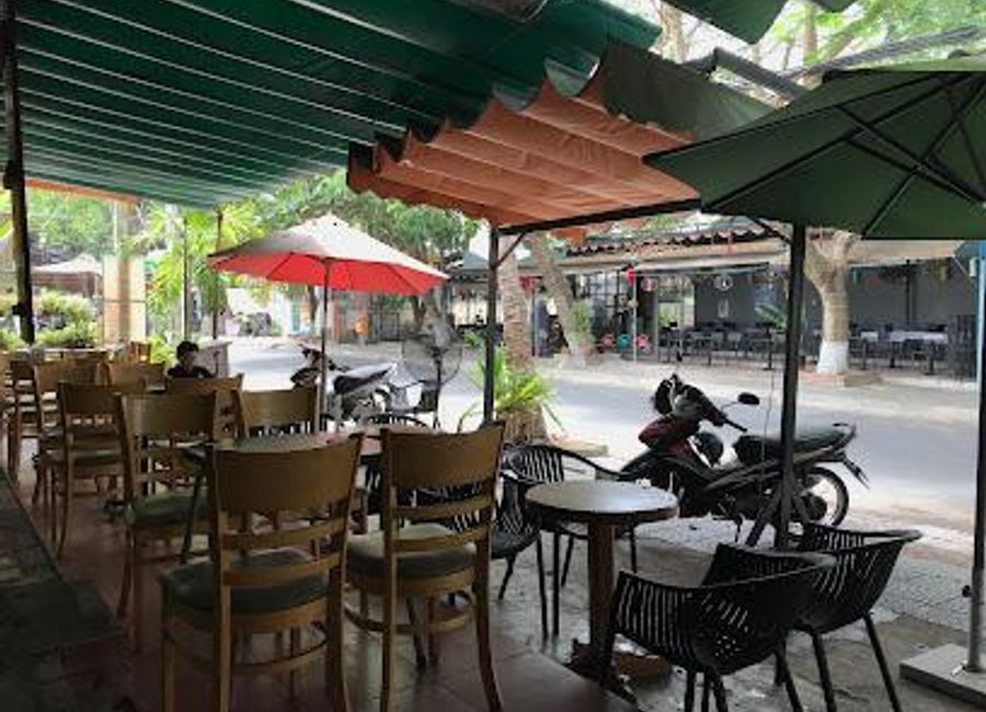 Experience authentic Vietnamese coffee at Cafe Sữa 2 in Hội An – where every sip tells a story.