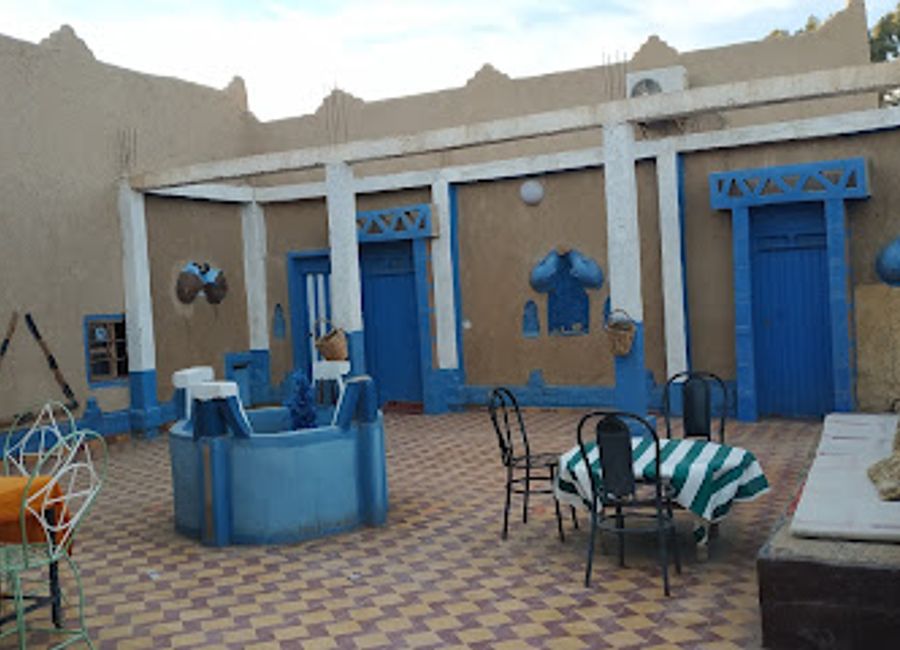 Experience authentic Moroccan cuisine at Restaurant Ocean des Dunes amidst breathtaking desert landscapes in Hassilabied.