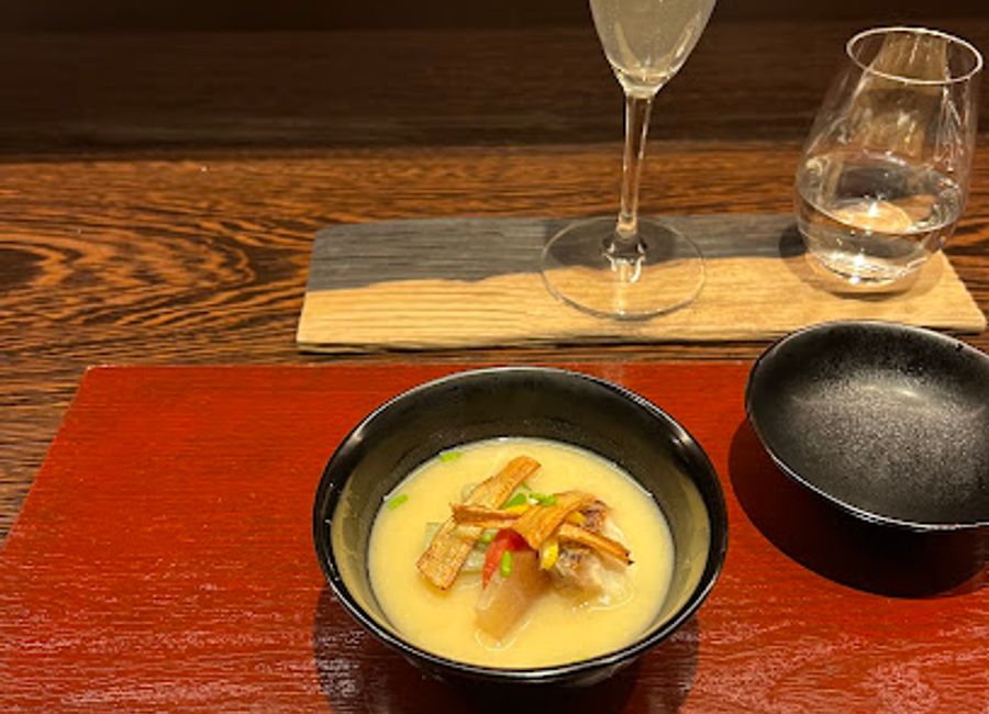Experience authentic Japanese cuisine at Hibi Sakanazuki Toboku in Kanazawa – where tradition meets flavor in every bite.