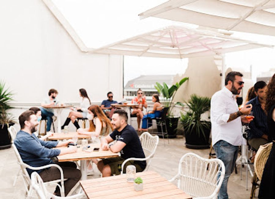 Discover the taste of Catalonia at Vida Mona – where culinary artistry meets Mediterranean charm in Barcelona's Eixample.