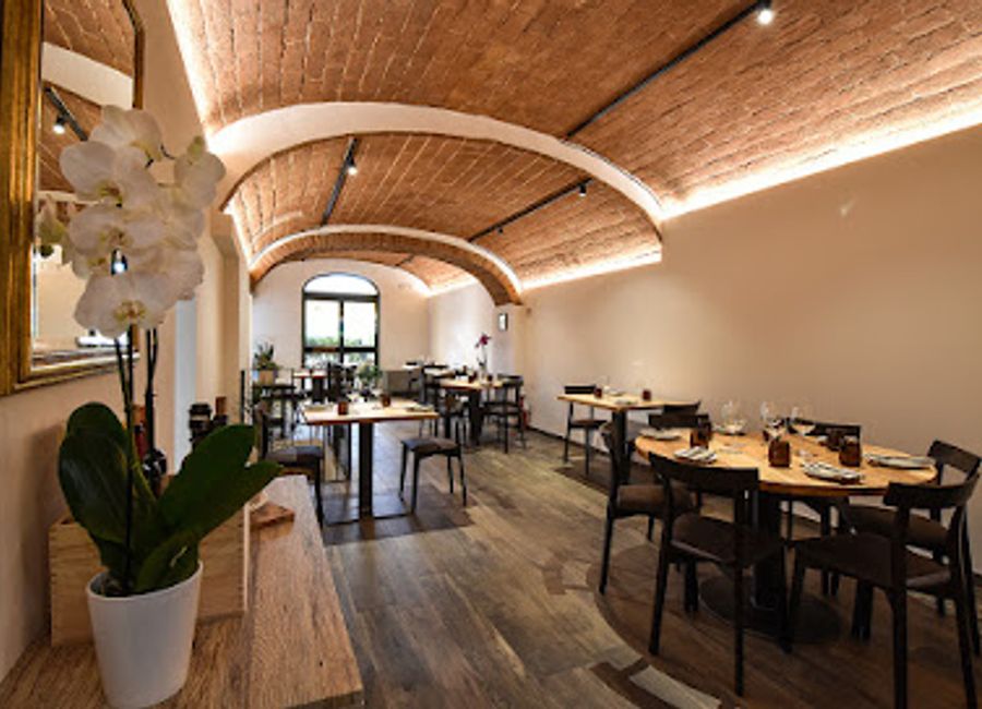Experience the finest Italian seafood at Ristorante Campo Cedro in Siena – where tradition meets innovation in every dish.