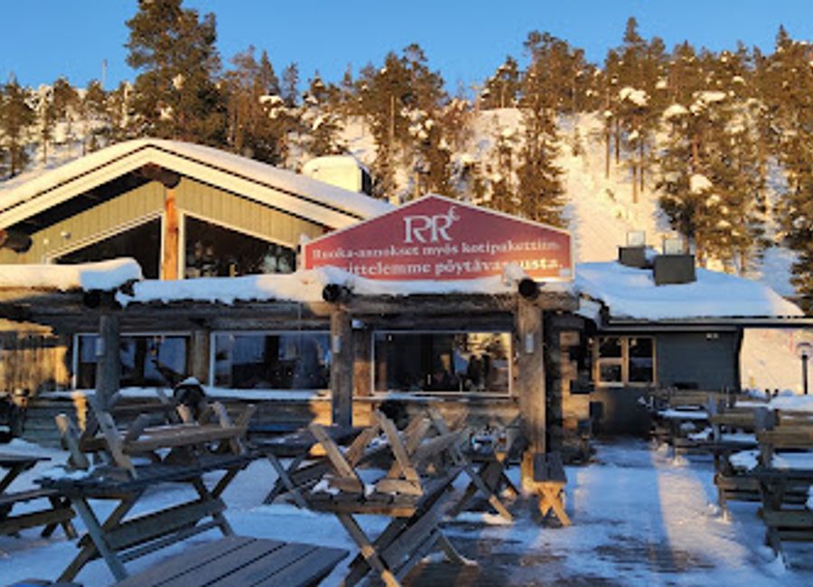 Discover authentic Finnish flavors at Riipisen Wild Game Restaurant in Kuusamo – a delightful culinary journey into wild game cuisine.