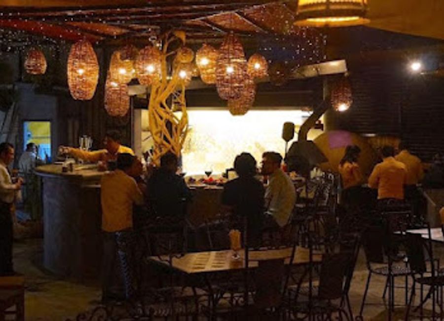 Experience exceptional Oaxacan cuisine and breathtaking views at La Azotea, one of Oaxaca's premier chophouse restaurants.