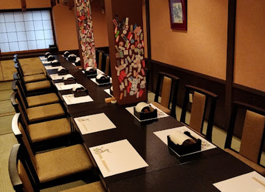 Experience authentic kaiseki cuisine at Hanasaki in Kyoto - where tradition meets artistry in every delicious dish.