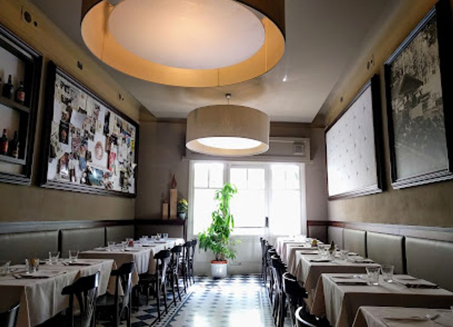 Experience authentic Italian flavors at Gli Orti di Via Elisa in Lucca - home to delicious pizzas and traditional dishes.