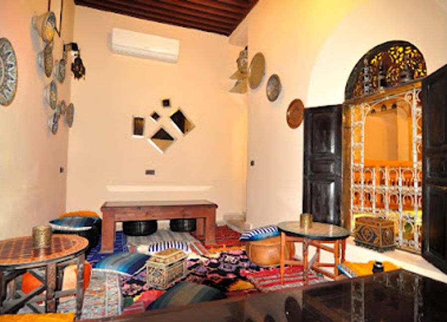 Discover the flavors of Morocco at Restaurant Boujloud in Fes – where tradition meets modern cuisine in a cozy setting.