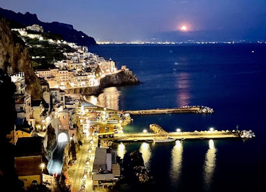 Experience exquisite fine dining at Dei Cappuccini in Amalfi; where traditional Italian flavors meet breathtaking coastal views.