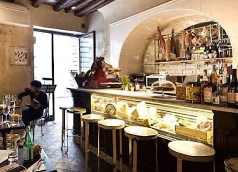 Experience authentic Italian cuisine at Il Santo Bevitore in Florence - where tradition meets modern culinary artistry.