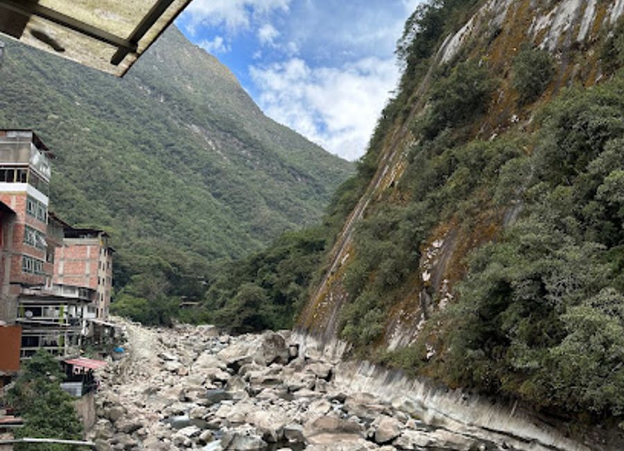 Experience authentic Peruvian cuisine and craft beer in Aguas Calientes near Machu Picchu for an unforgettable culinary adventure.