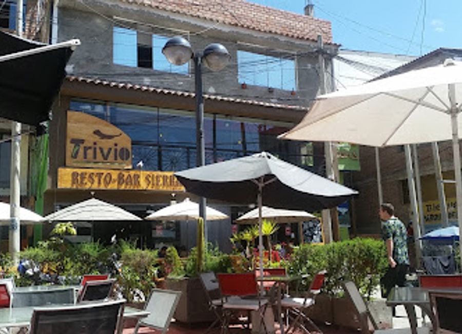 Discover the vibrant flavors of Peru at Trivio Resto Bar in Huaraz, where exceptional cuisine meets a lively atmosphere.