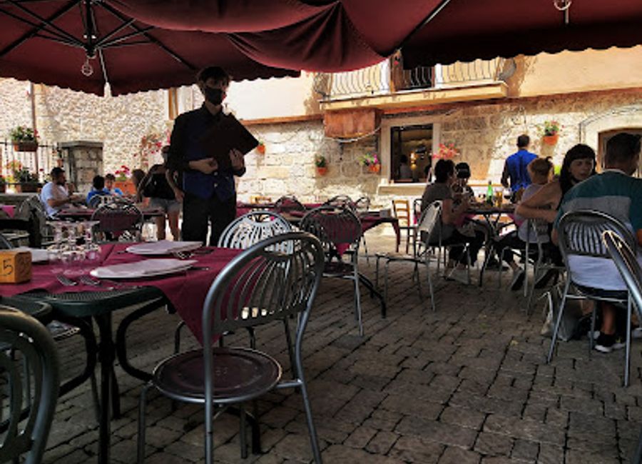 Experience authentic Italian flavors at Ristorante “IL PICCHIO”, where local ingredients meet culinary tradition in the heart of Pescasseroli.