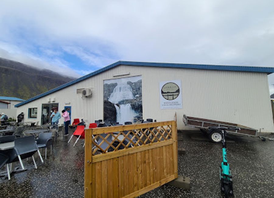 Experience Iceland's finest craft beers and delicious local cuisine at Dokkan Brugghús in Ísafjörður – where every sip tells a story.