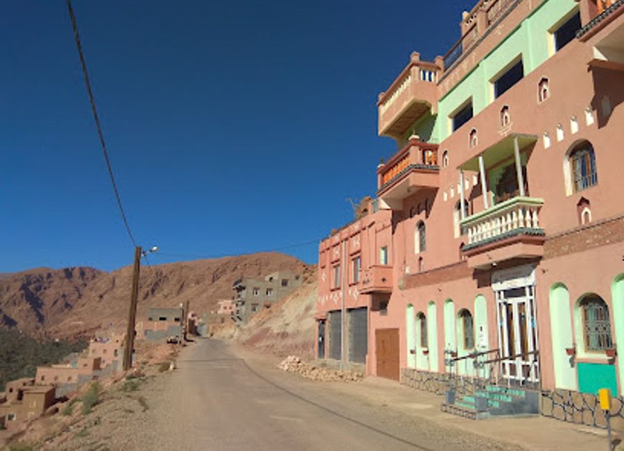 Experience authentic Moroccan cuisine in Tinghir at Moroccan Table Restaurant – where every dish is crafted with love and tradition.