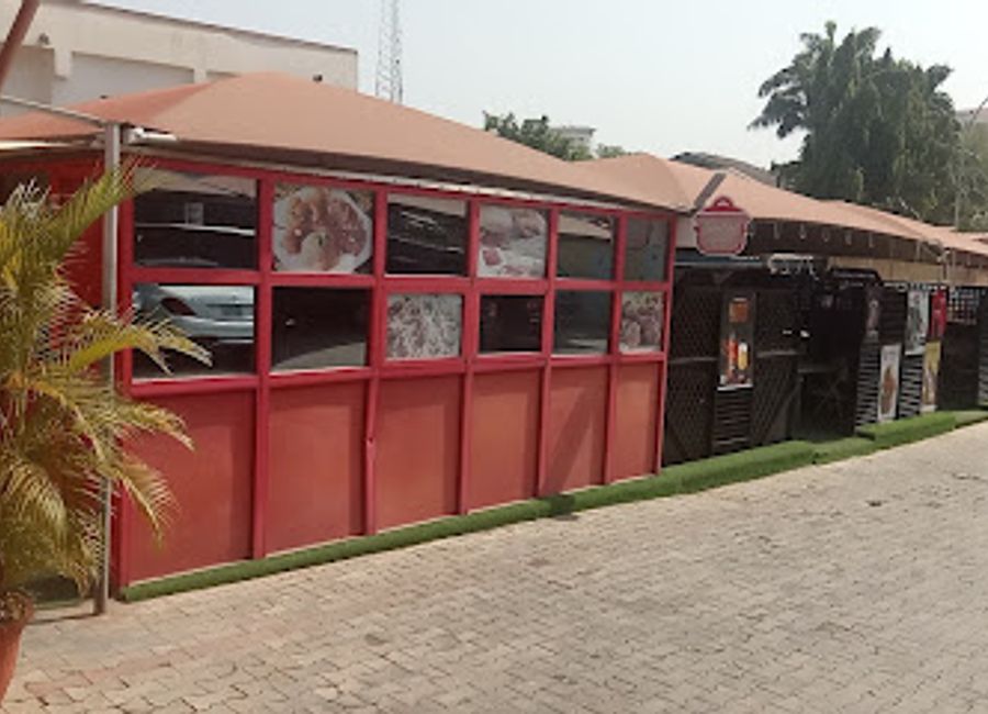 Discover flavorful breakfasts and inviting atmosphere at The Hungryman Restaurant in Abuja - a culinary delight for every traveler.