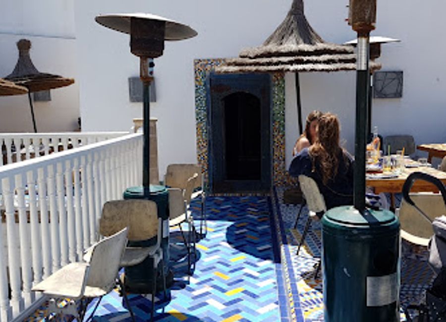 Discover Umia Restaurant in Essaouira for an unforgettable dining experience blending traditional Moroccan flavors with modern cuisine.