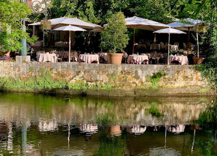 Discover unparalleled luxury at Le Moulin du Roc, where fine dining meets exquisite accommodations in the heart of Champagnac-de-Belair.