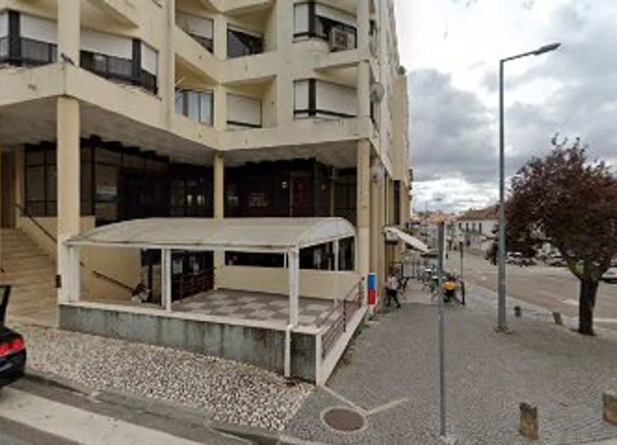 Experience authentic Portuguese cuisine at Olha a Tosta in Portalegre – where local flavors meet warm hospitality.