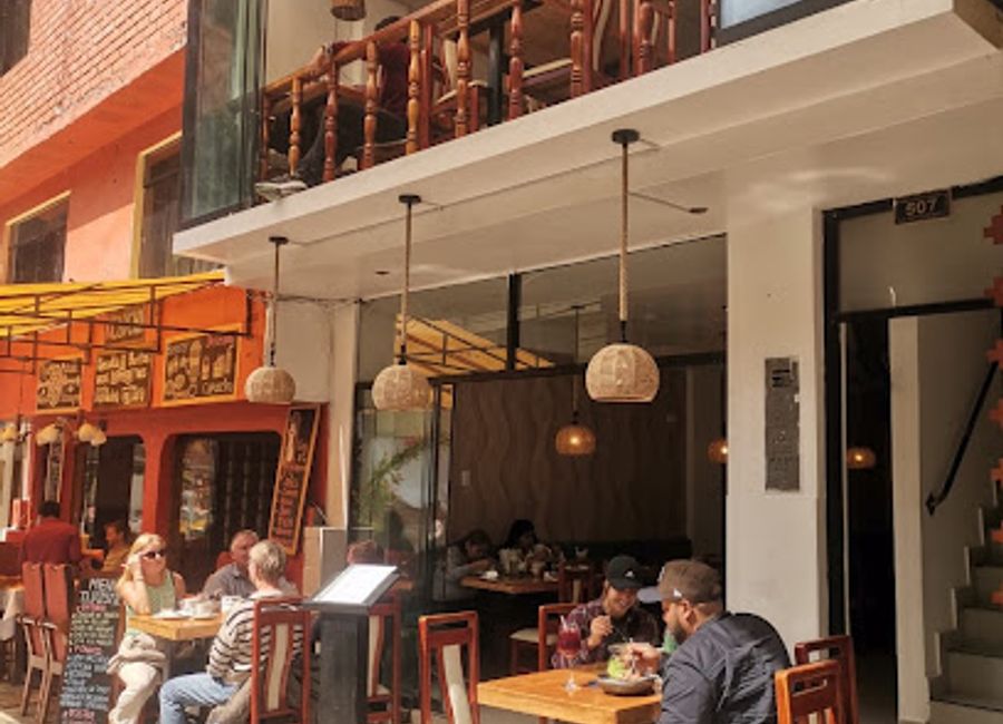 Experience authentic Peruvian flavors with fresh organic ingredients at Missky Organic Fusión near Machu Picchu.