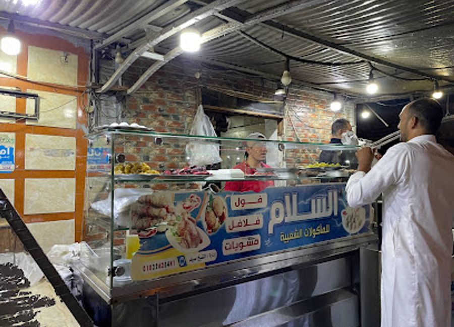 Experience authentic Egyptian flavors at El Salam Restaurant in Siwa - a delightful culinary journey awaits.