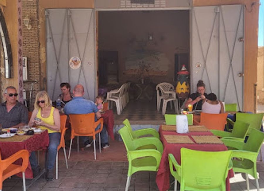 Discover authentic Moroccan flavors at Café Restaurant Chez Youssef in Merzouga – your gateway to culinary delights amidst Sahara's beauty.