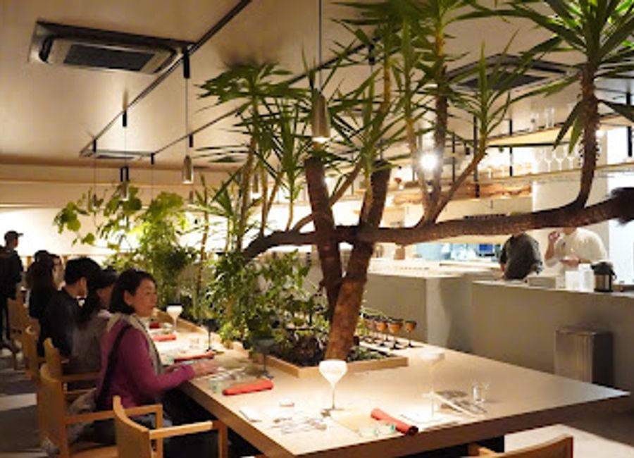 Discover the art of fusion dining at Ryu no Hige in Kyoto - where French elegance meets Japanese creativity.