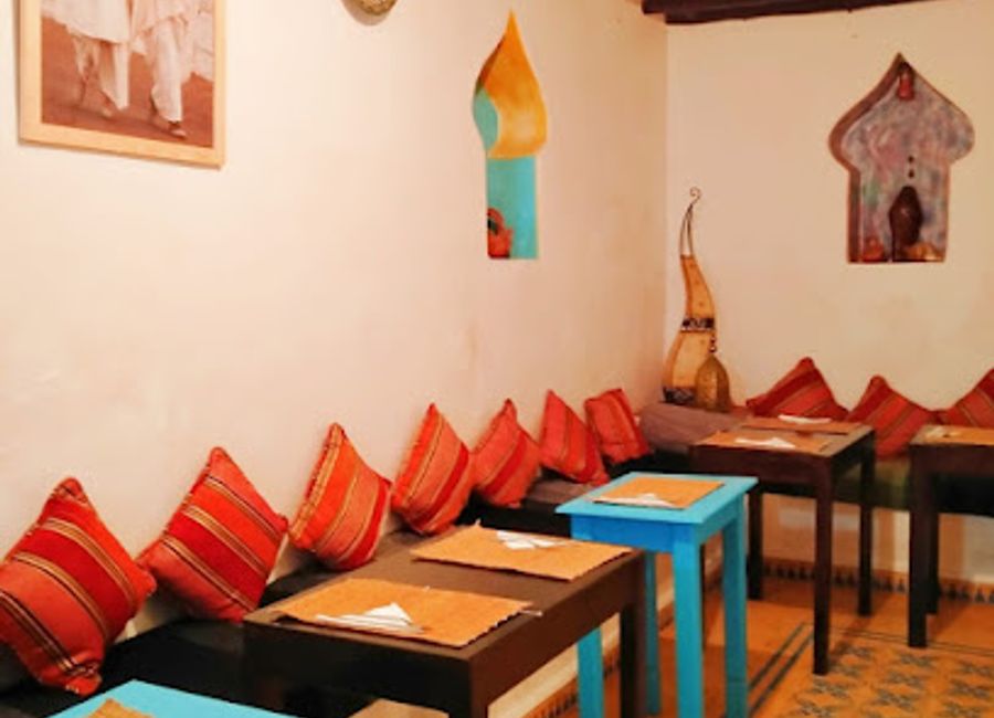 Experience authentic Moroccan cuisine and hands-on cooking classes at Restaurant Chez Les Frères in Essaouira.