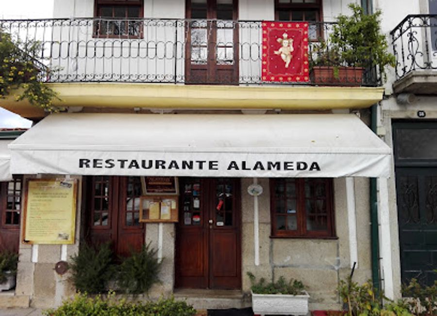 Experience authentic Portuguese cuisine at Alameda in Ponte de Lima - where tradition meets flavor in a charming setting.