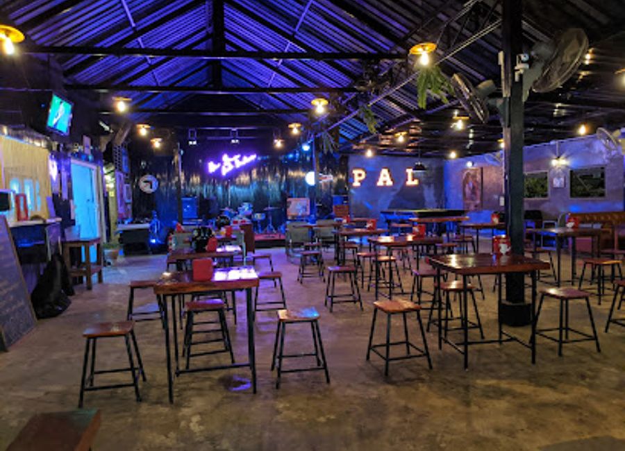 Experience the best pizza in Kanchanaburi at Bell's Pizzeria – where authentic flavors meet local charm.