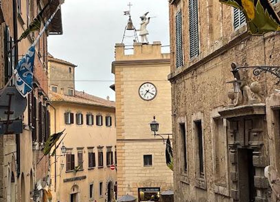 Discover authentic Tuscan flavors at La Casina Di Pulcinella in Montepulciano – where every dish tells a story.