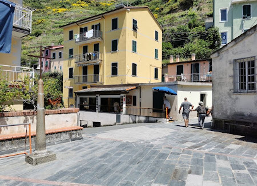 Discover authentic Ligurian cuisine at Cappun Magru, where exquisite seafood meets fine wines in the heart of Manarola.
