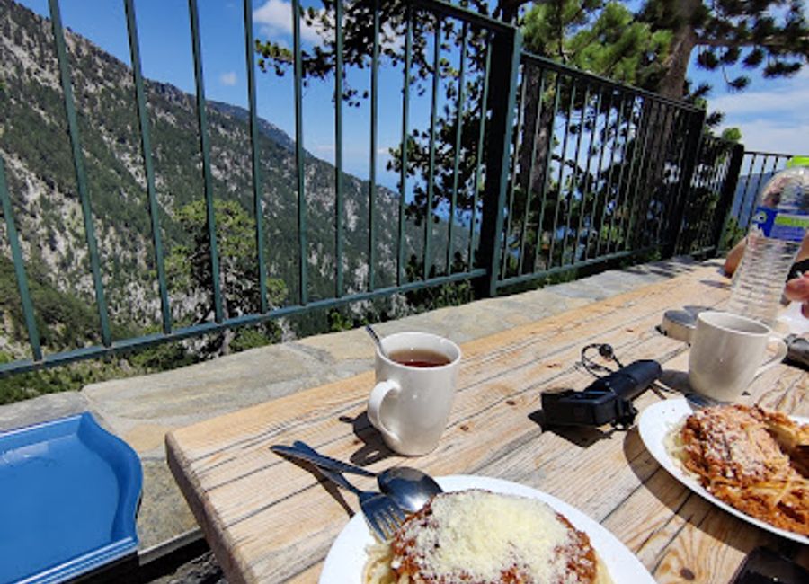 Experience authentic Greek cuisine at Spilios Agapitos Restaurant near Mount Olympus, where stunning views meet delicious flavors.