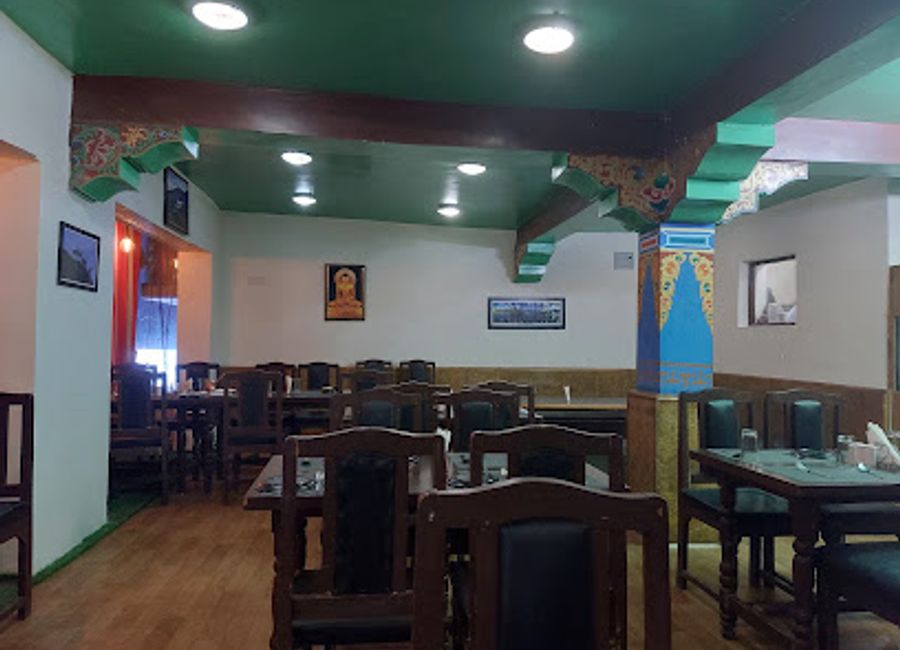 Experience exquisite dining at Apricot Bowl – where local flavors meet breathtaking Himalayan views in Leh.