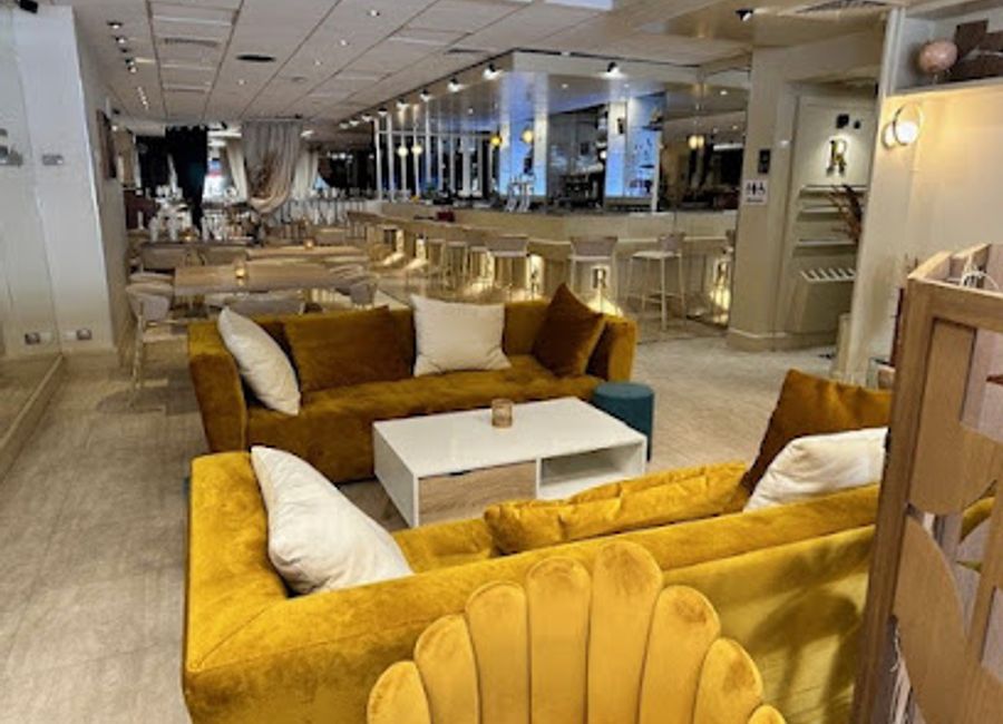 Experience authentic French cuisine at La Renaissance in Lourdes – where every meal is a celebration of local flavors.