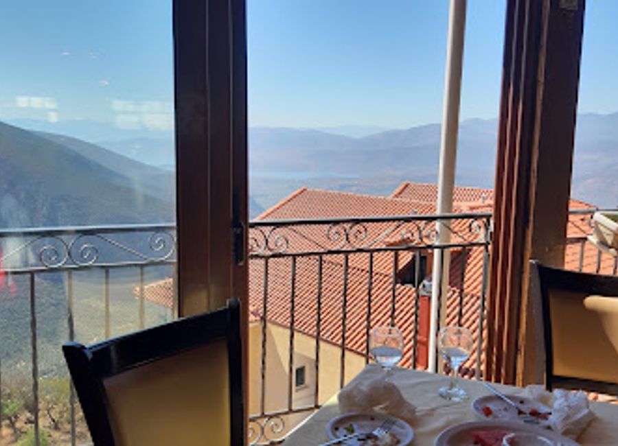 Discover authentic Greek cuisine at To Kentrikon in Delphi - where tradition meets taste in every delightful dish.