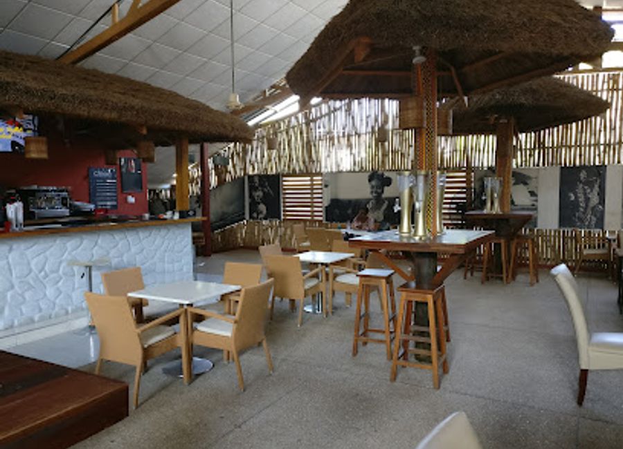 Discover exceptional seafood and cocktails at The Gold Coast Restaurant & Cocktail Bar in Accra—where taste meets vibrant atmosphere.