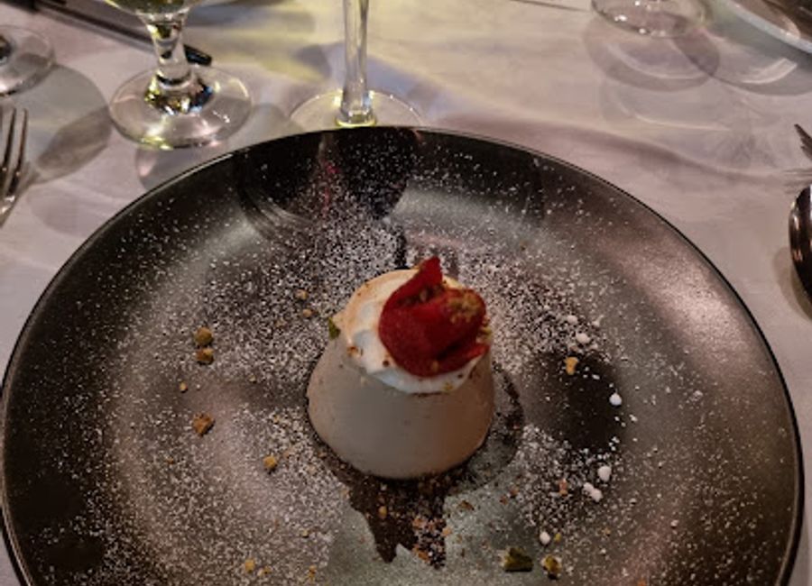 Experience authentic Australian cuisine at Desert Lantern Restaurant in Sadadeen, where fresh local ingredients meet warm hospitality.