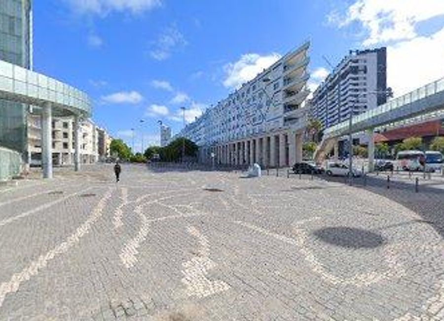 Discover authentic Portuguese flavors at Porta do Mar in Lisbon - where seafood meets tradition in a beautiful setting.