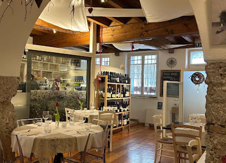 Experience authentic Italian flavors at L'Osteria Di Tancredi in San Daniele del Friuli - where tradition meets taste.