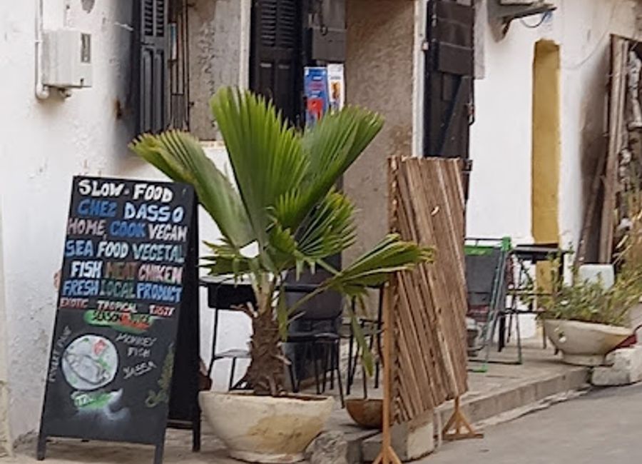 Experience authentic Senegalese cuisine at Chez Dasso in Saint-Louis – where every meal is a celebration of local flavors.