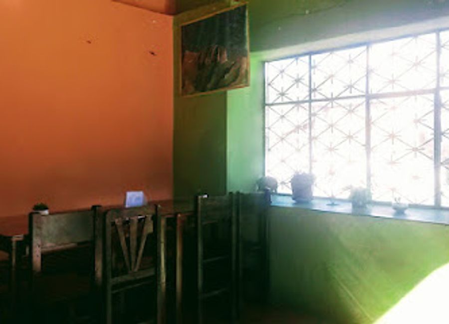 Savor authentic Ecuadorian cuisine amidst stunning landscapes at Restaurant Vilcabamba.