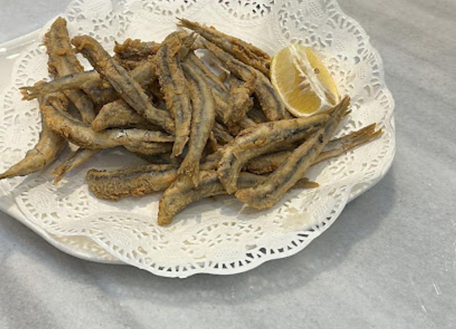 Experience authentic Spanish cuisine at Restaurante Cazorla, where every dish tells a story of tradition and flavor in the heart of Madrid.