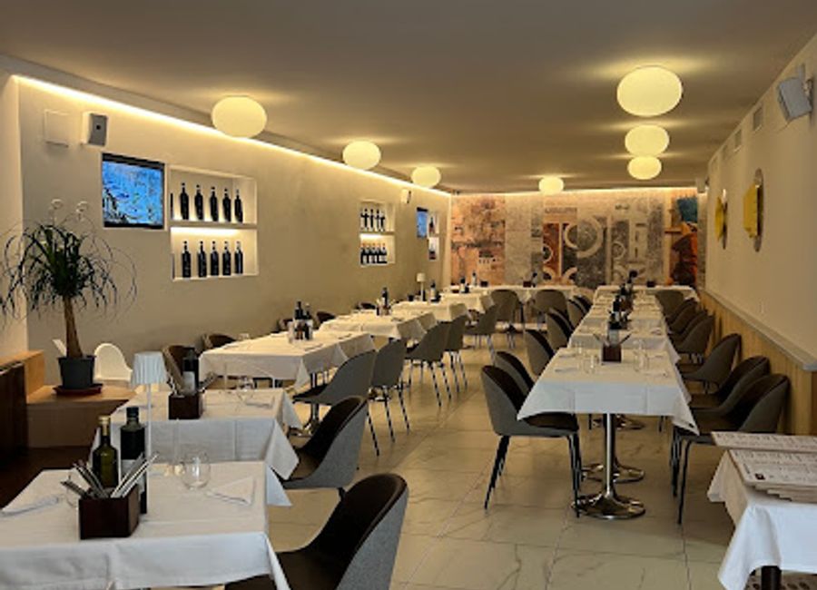 Experience authentic Italian cuisine at Ristorante Guido Monaco in Arezzo – where tradition meets taste in every delightful dish.