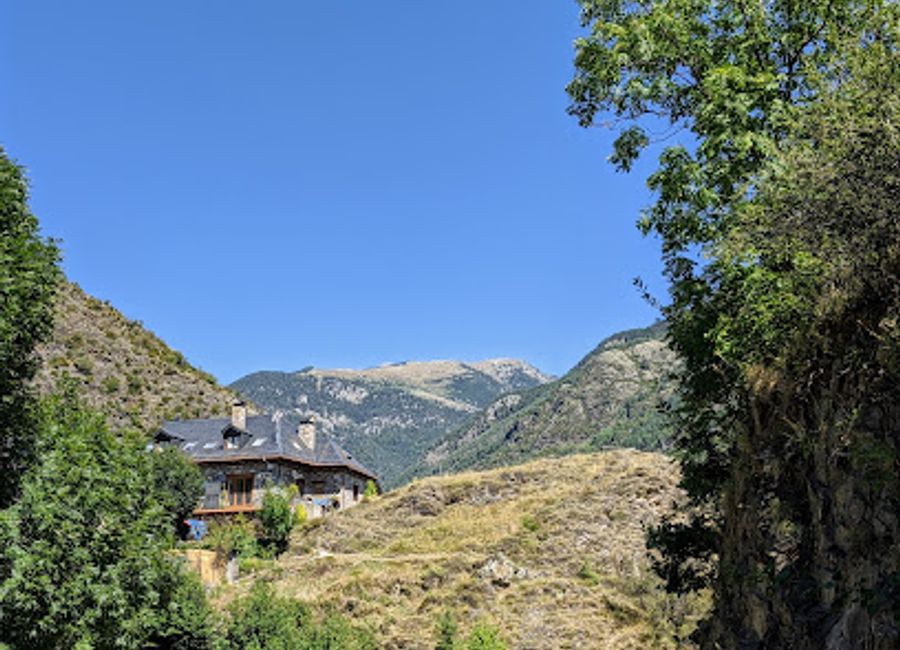 Experience authentic Catalan cuisine at Restaurant La Granja in Erill la Vall – where tradition meets flavor in a cozy setting.