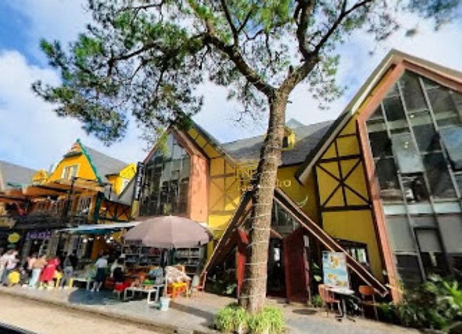 Experience exquisite dining at Tamdao Legend Restaurant - Bar Lounge - Cafe Bistro amidst the breathtaking landscapes of Tam Đảo.