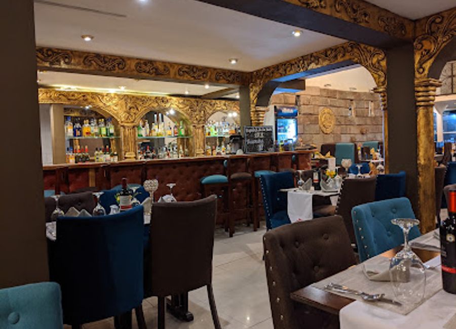 Discover authentic Peruvian cuisine and vibrant bar culture at Mamá Jama Restaurant in the heart of Cusco.