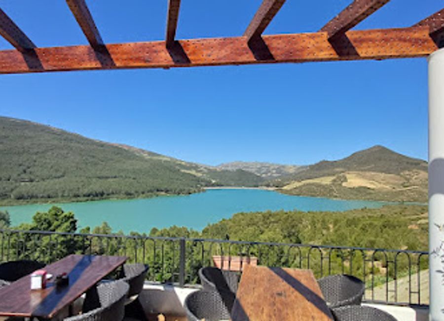 Discover authentic Moroccan flavors at Café Restaurant Ain Zwawk in Moulay Idriss Zerhoun - where culinary traditions meet breathtaking views.